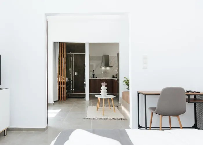 Athena City Apartment