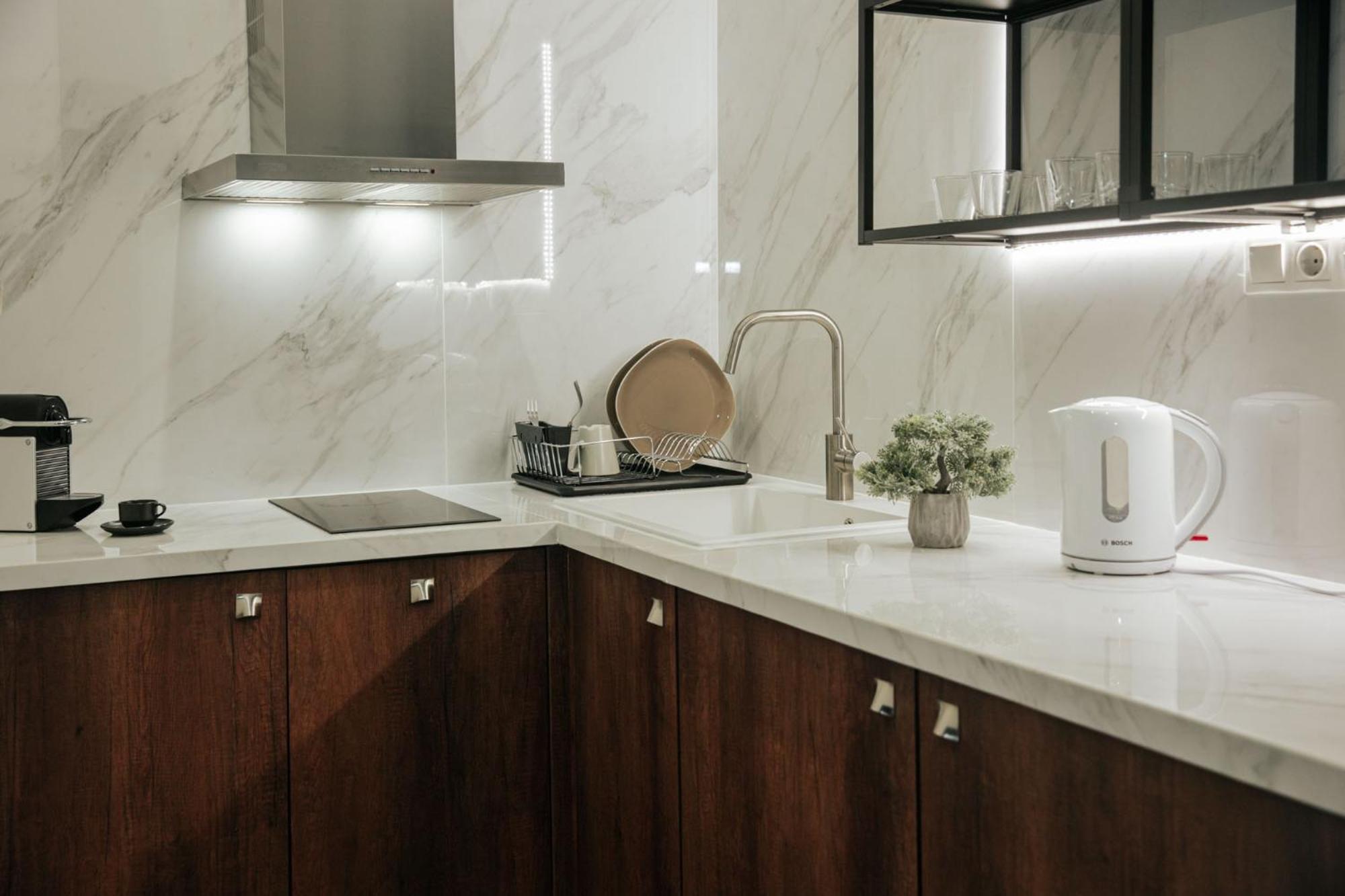 Athena City Apartment *